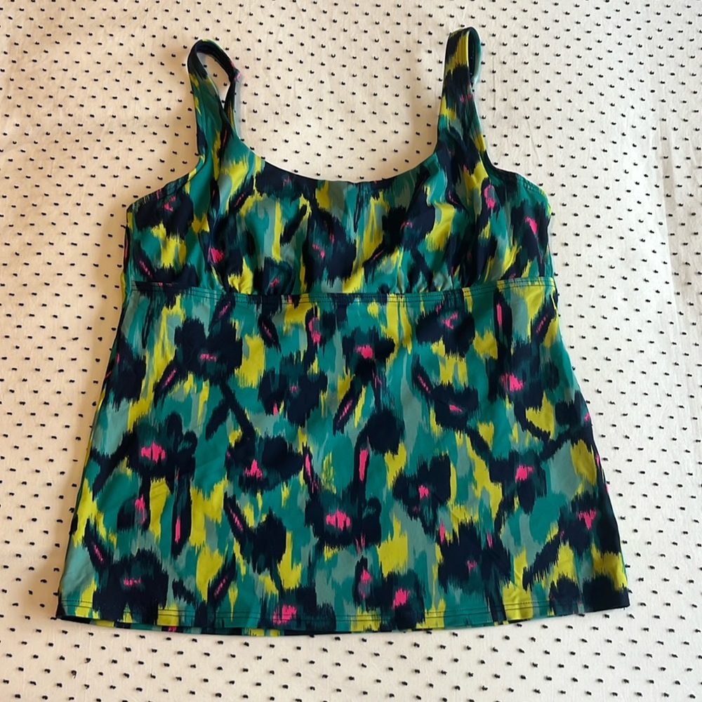 Lands’ End Tankini top NWOT